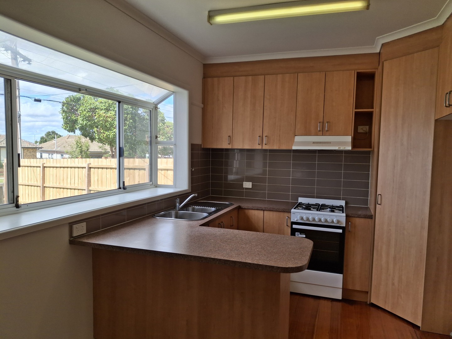 132 Vines Road, Hamlyn Heights, VIC 3215, Hamlyn Heights - Thumbnail 3