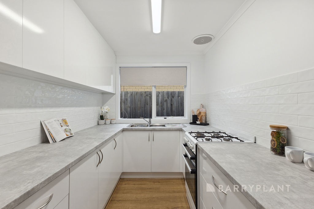 132 Waradgery Drive, Rowville, VIC 3178, Rowville - Thumbnail 5