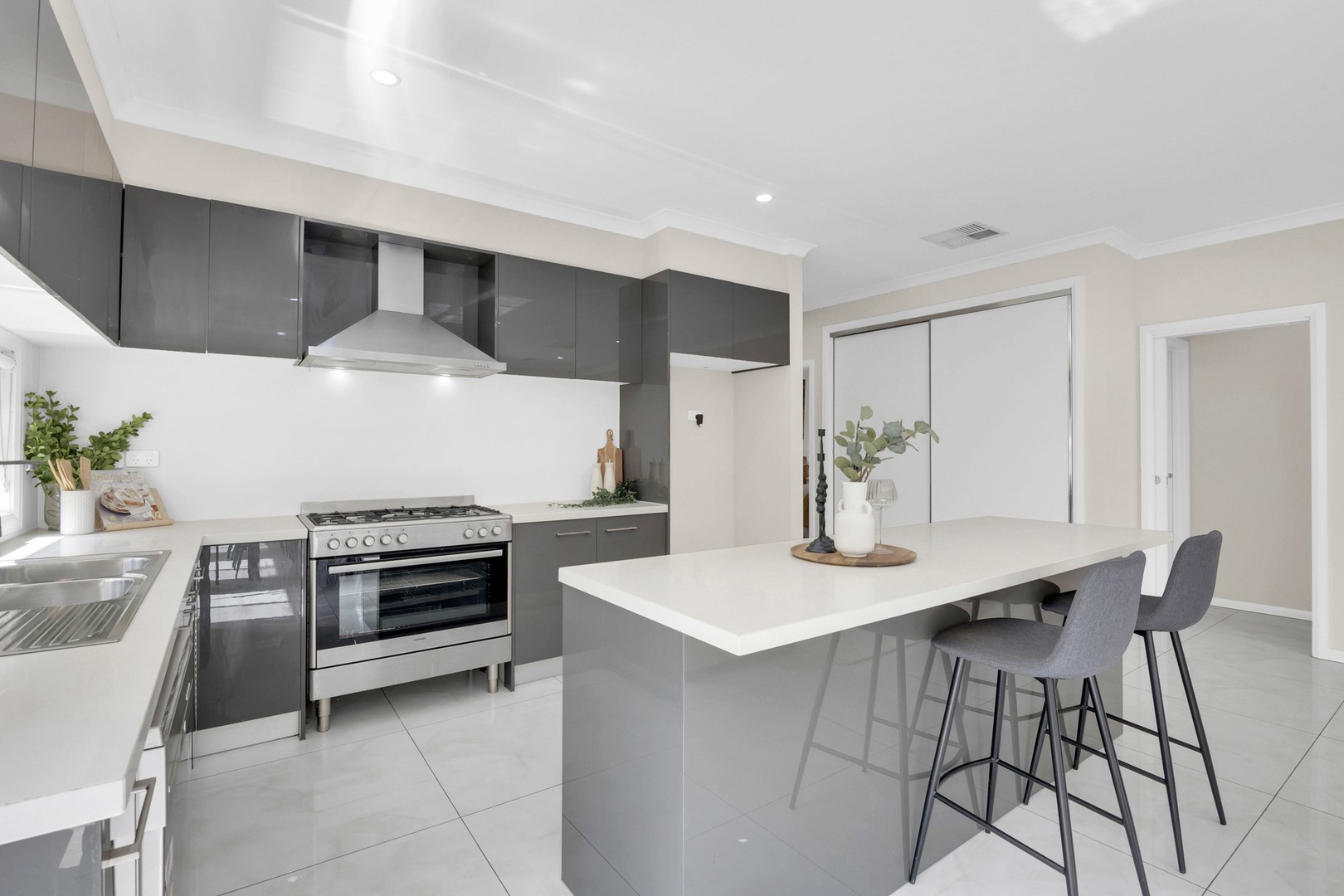 132 Wattletree Street, Craigieburn, VIC 3064, Craigieburn - Thumbnail 7