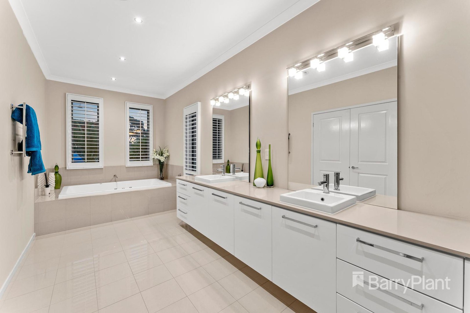 133 Hawkstowe Parade, South Morang, VIC 3752, South Morang - Thumbnail 8