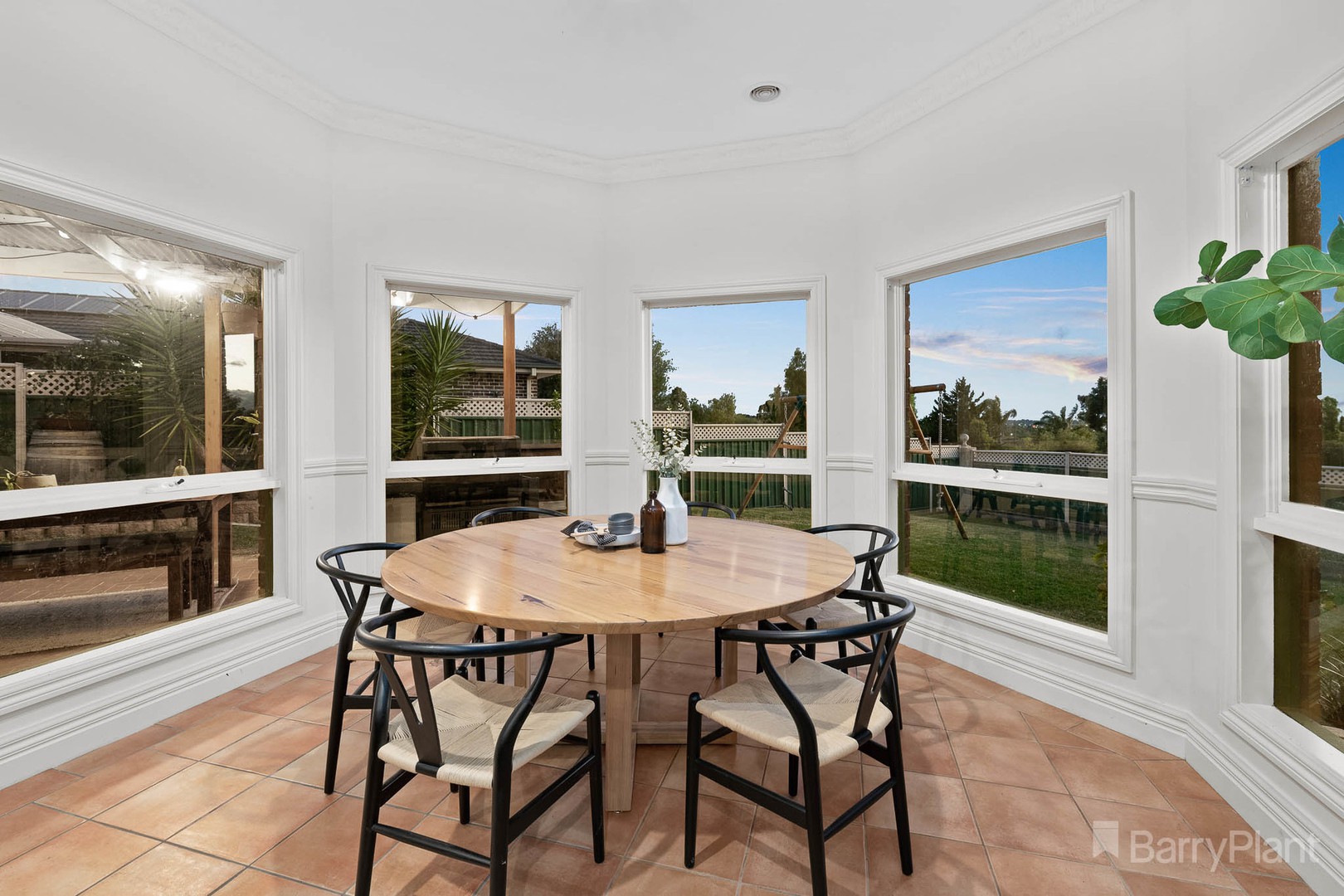 133 Montbrae Circuit, Narre Warren North, VIC 3804, Narre Warren North - Thumbnail 7