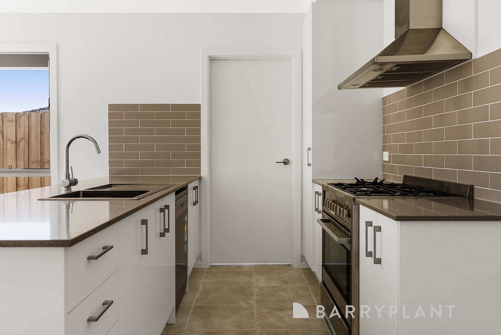 1334 Leakes Road, Rockbank, VIC 3335, Rockbank - Thumbnail 7