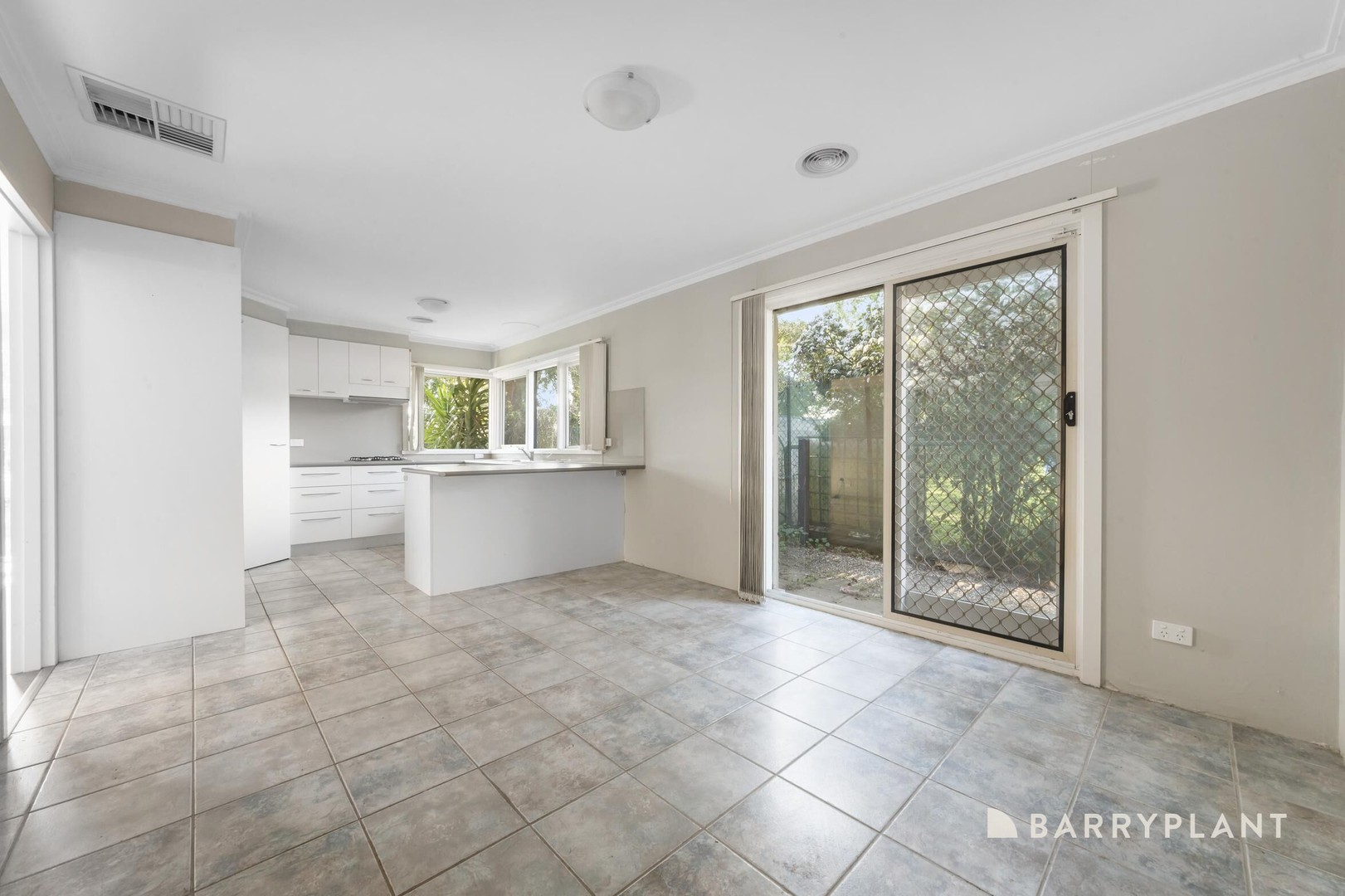 134 Camms Road, Cranbourne, VIC 3977, Cranbourne - Thumbnail 3