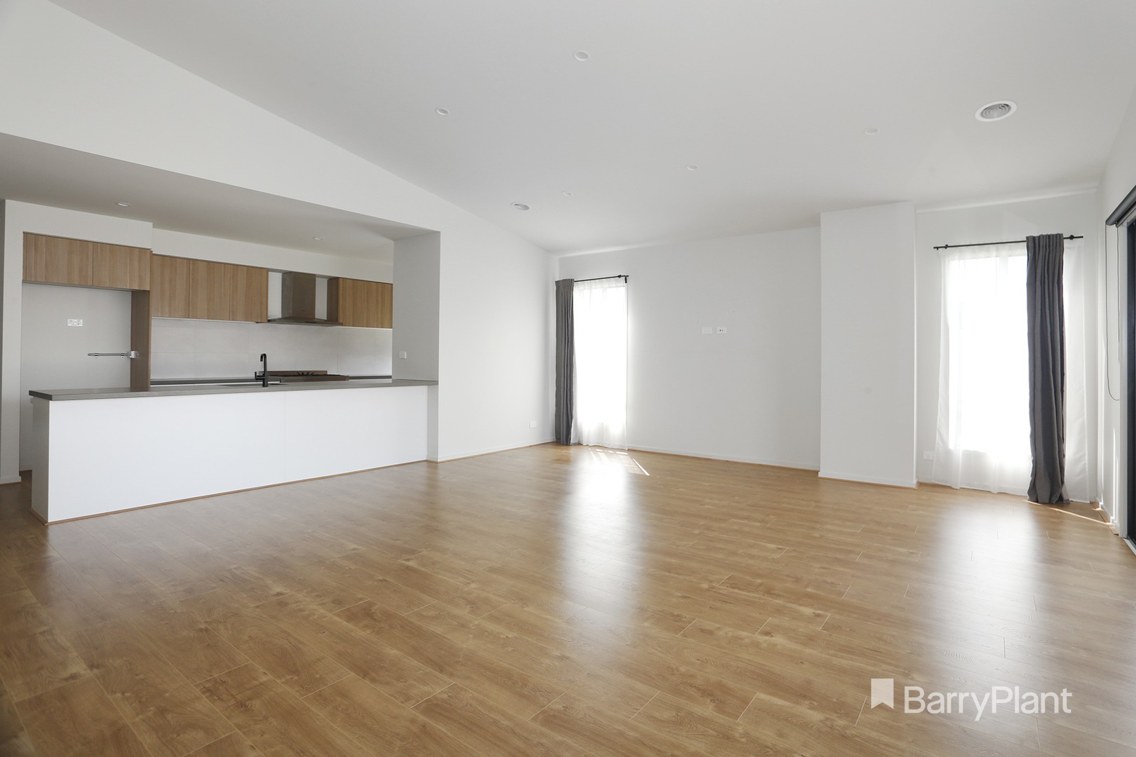 134 Mills Road, Warragul, VIC 3820, Warragul - Thumbnail 3