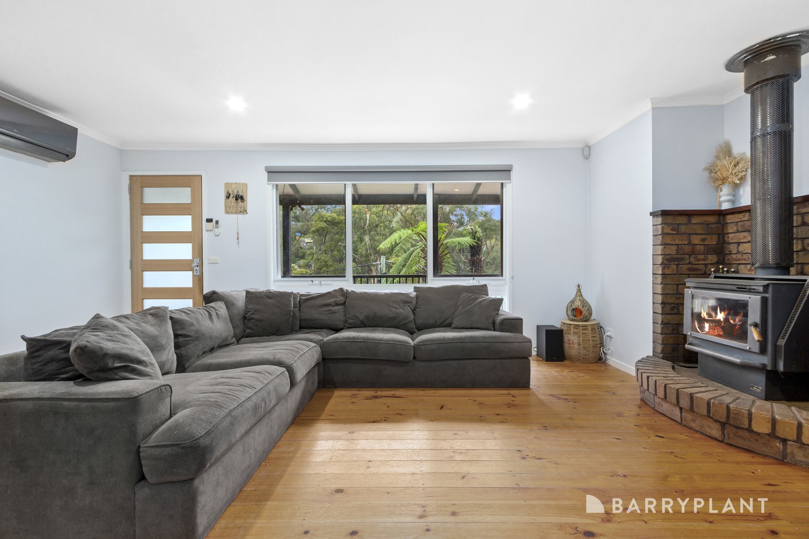 134 Quinn Crescent, Mount Evelyn, VIC 3796, Mount Evelyn - Thumbnail 2