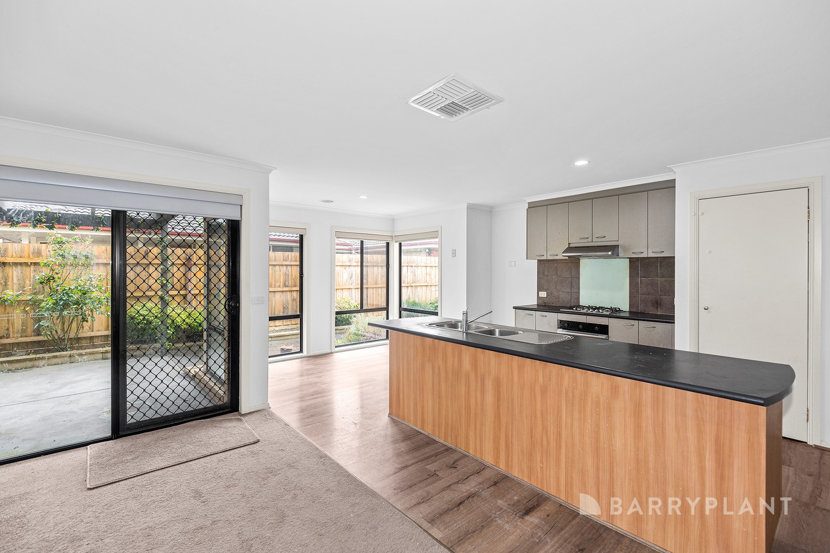 135 Bellevue Drive, Berwick, VIC 3806, Berwick - Thumbnail 3