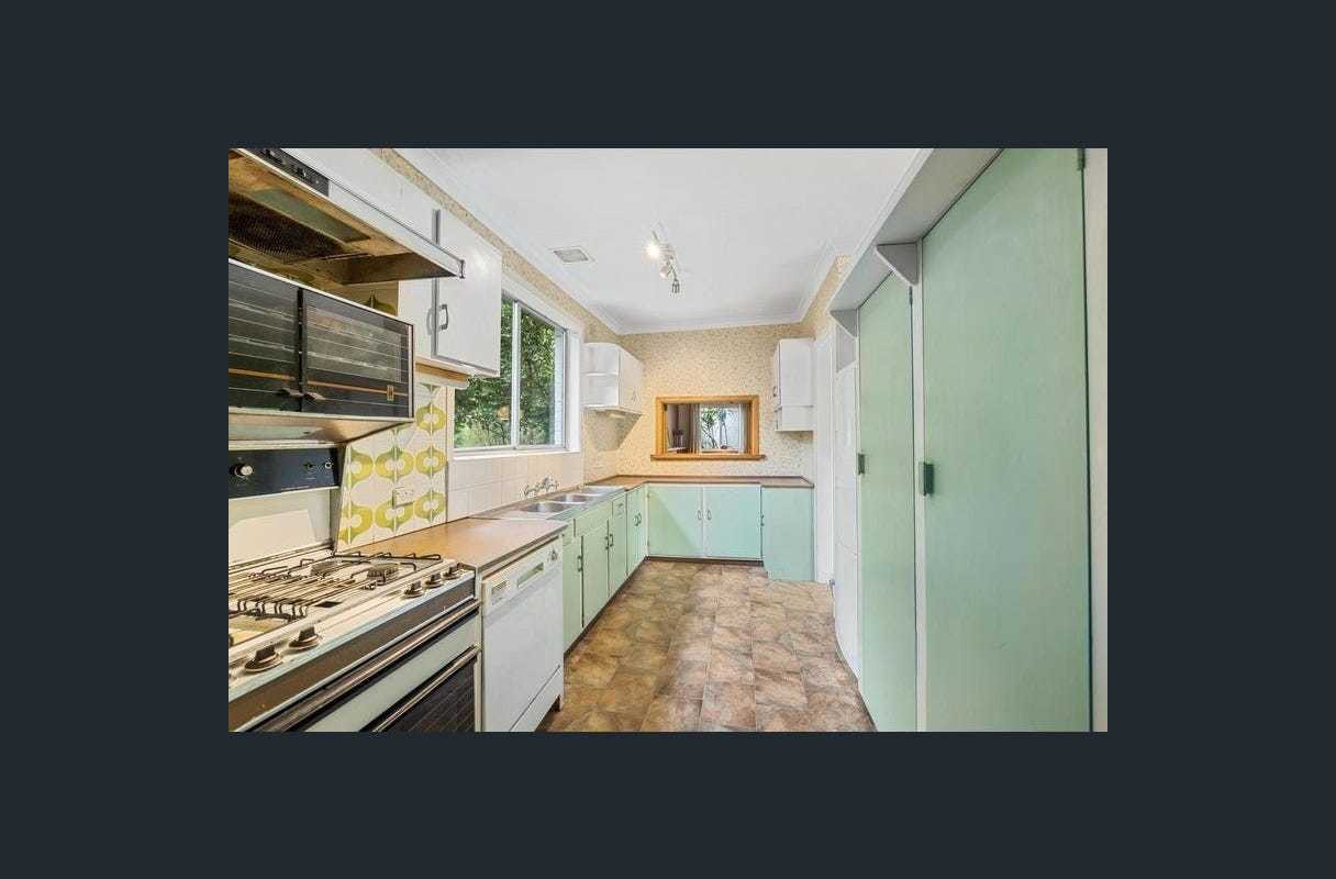 135 Blackburn Road, Mount Waverley, VIC 3149, Mount Waverley - Thumbnail 3