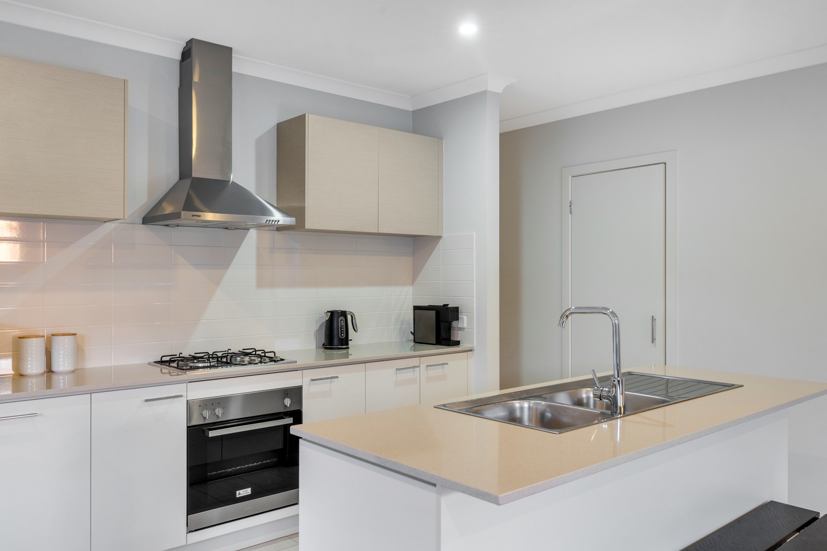 135 Wattletree Street, Craigieburn, VIC 3064, Craigieburn - Thumbnail 3