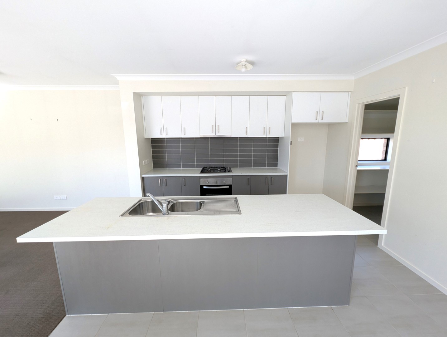 135 Wurrook Circuit, North Geelong, VIC 3215, North Geelong - Thumbnail 2