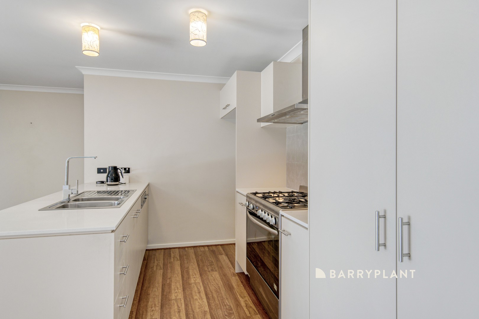 136 Fleetwood Drive, Narre Warren, VIC 3805, Narre Warren - Thumbnail 4
