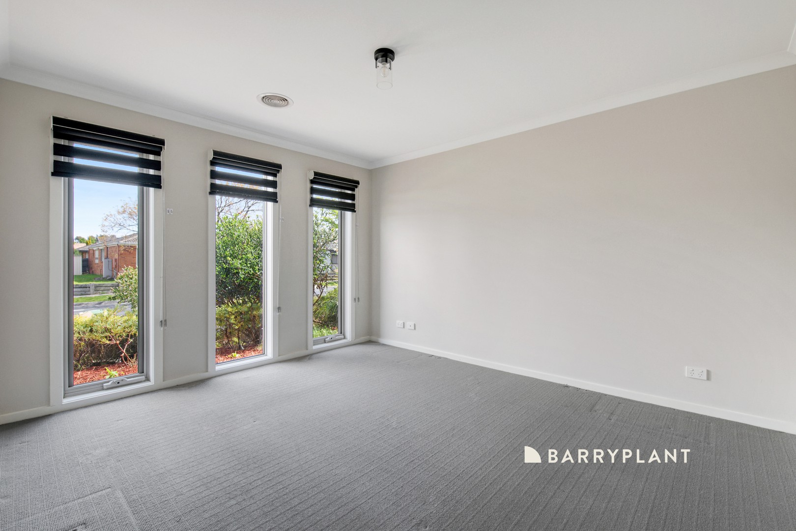 136 Fleetwood Drive, Narre Warren, VIC 3805, Narre Warren - Thumbnail 7
