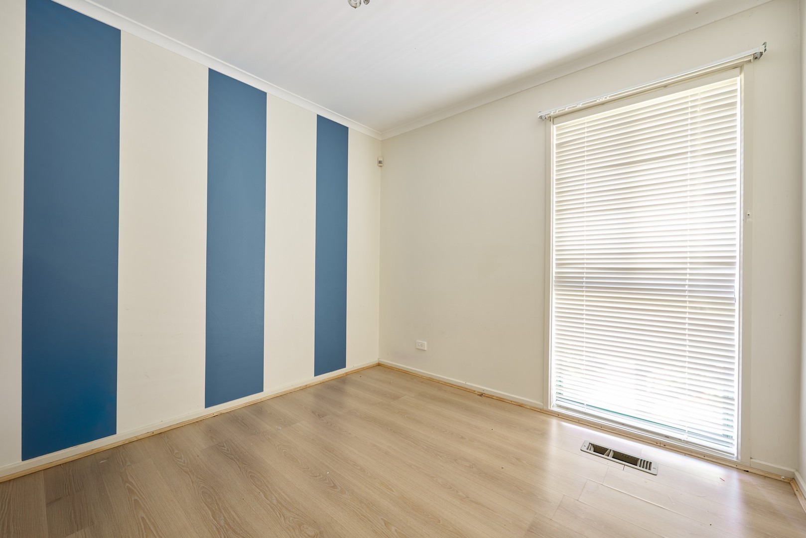 136 Hinrichsen Drive, Hallam, VIC 3803, Hallam - Thumbnail 4
