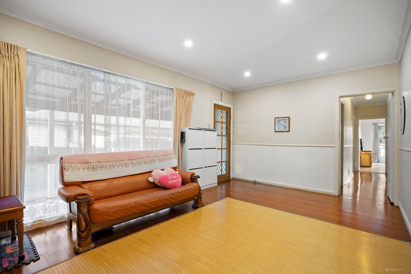 136 Mahoneys Road, Forest Hill, VIC 3131 - Thumbnail 2 - 04/05/2026
