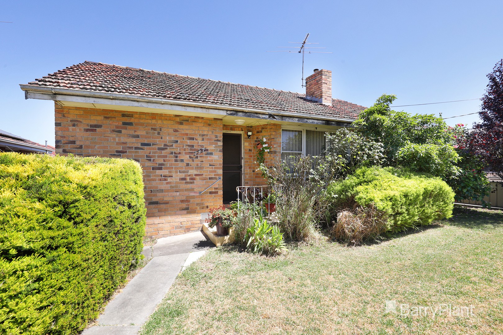 137 Langton Street, Jacana, VIC 3047 - Thumbnail 2 - 25/02/2022