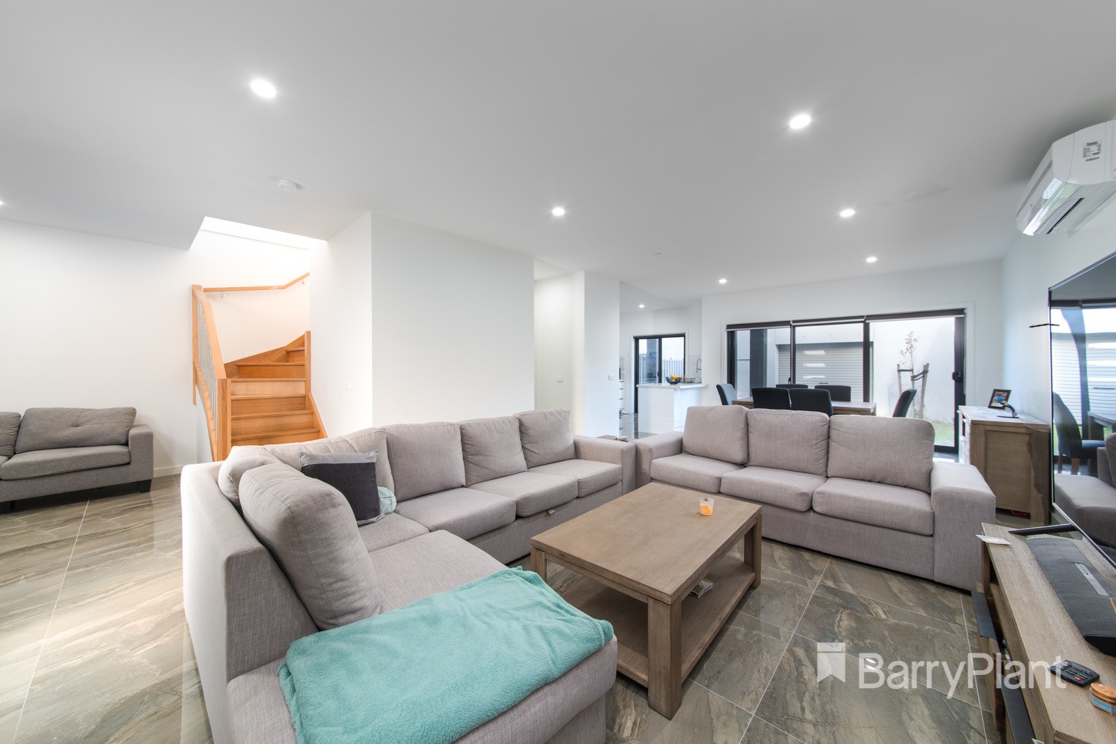 137 Saltlake Boulevard, Wollert, VIC 3750, Wollert - Thumbnail 4