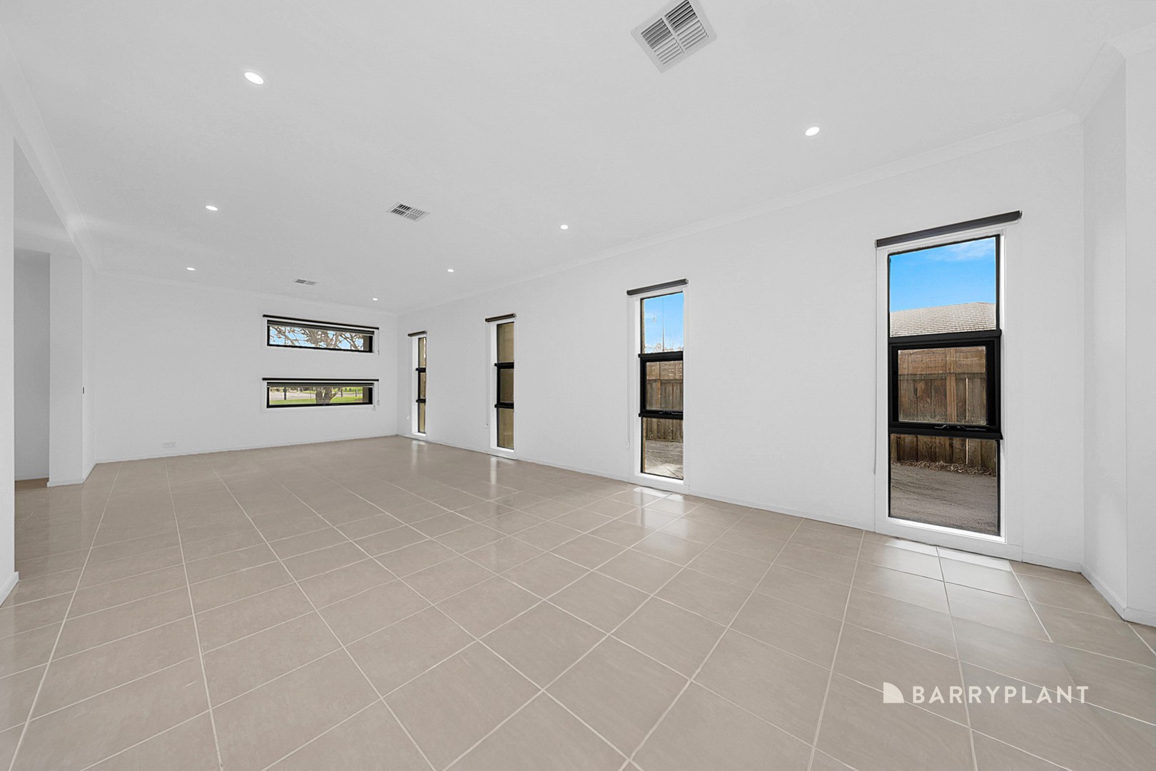 139 Hawkstowe Parade, South Morang, VIC 3752, South Morang - Thumbnail 3