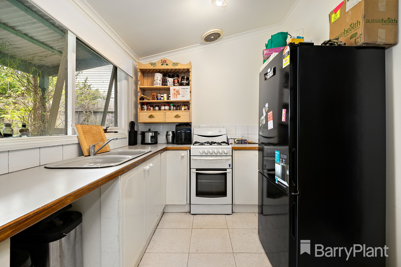 16 Mountain Crescent, MONTROSE, Montrose - Thumbnail 3