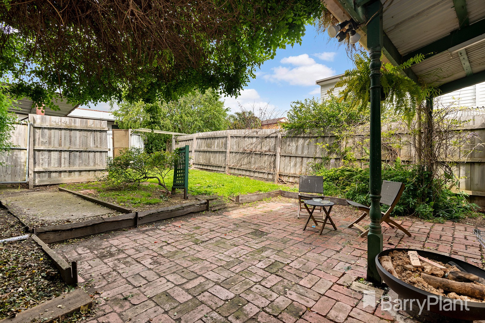 16 Mountain Crescent, MONTROSE, Montrose - Thumbnail 4