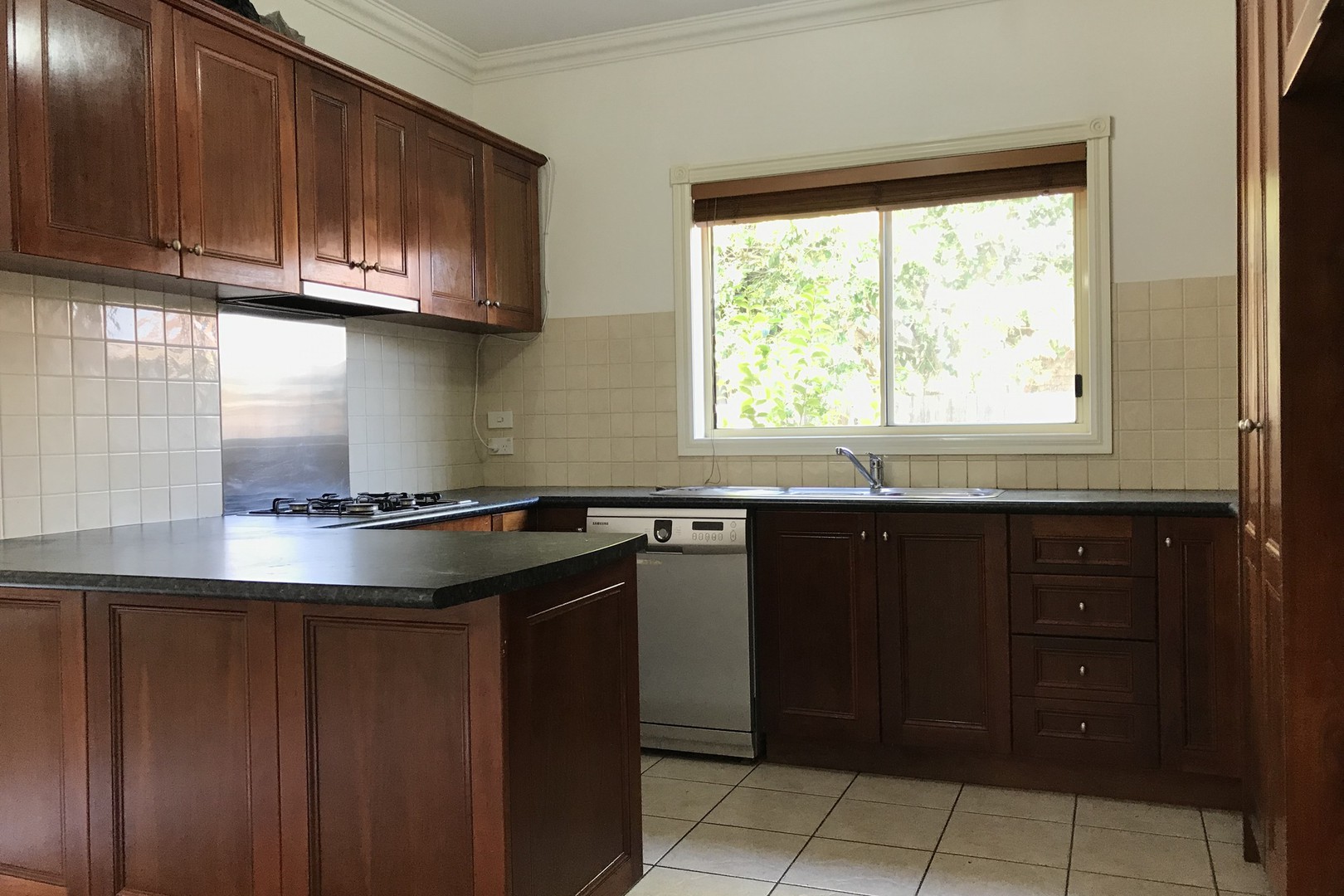 14/70 Greenhills Road, Bundoora, VIC 3083, Bundoora - Thumbnail 2