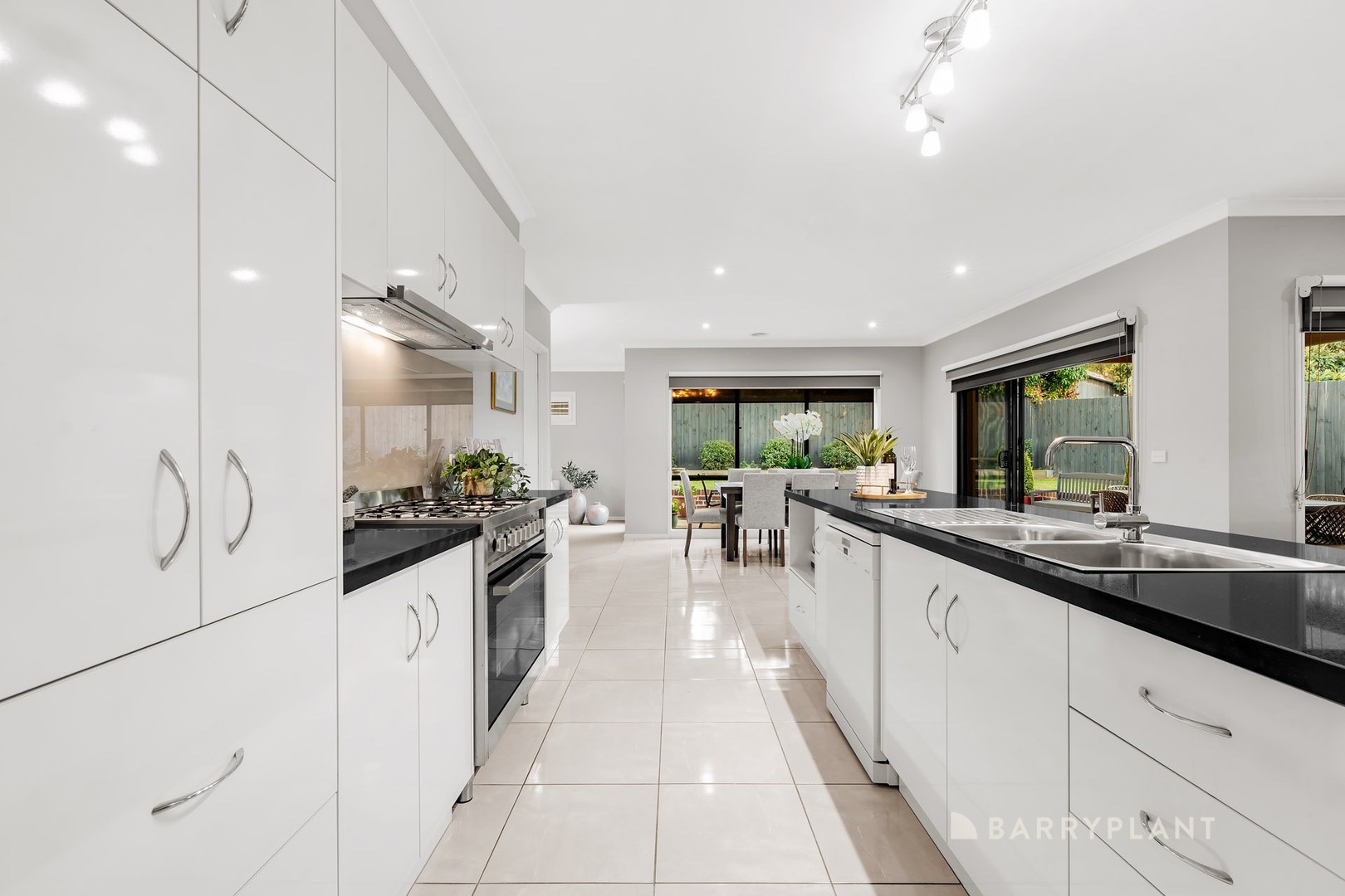 14 Allenby Avenue, Wantirna South, VIC 3152, Wantirna South - Thumbnail 3