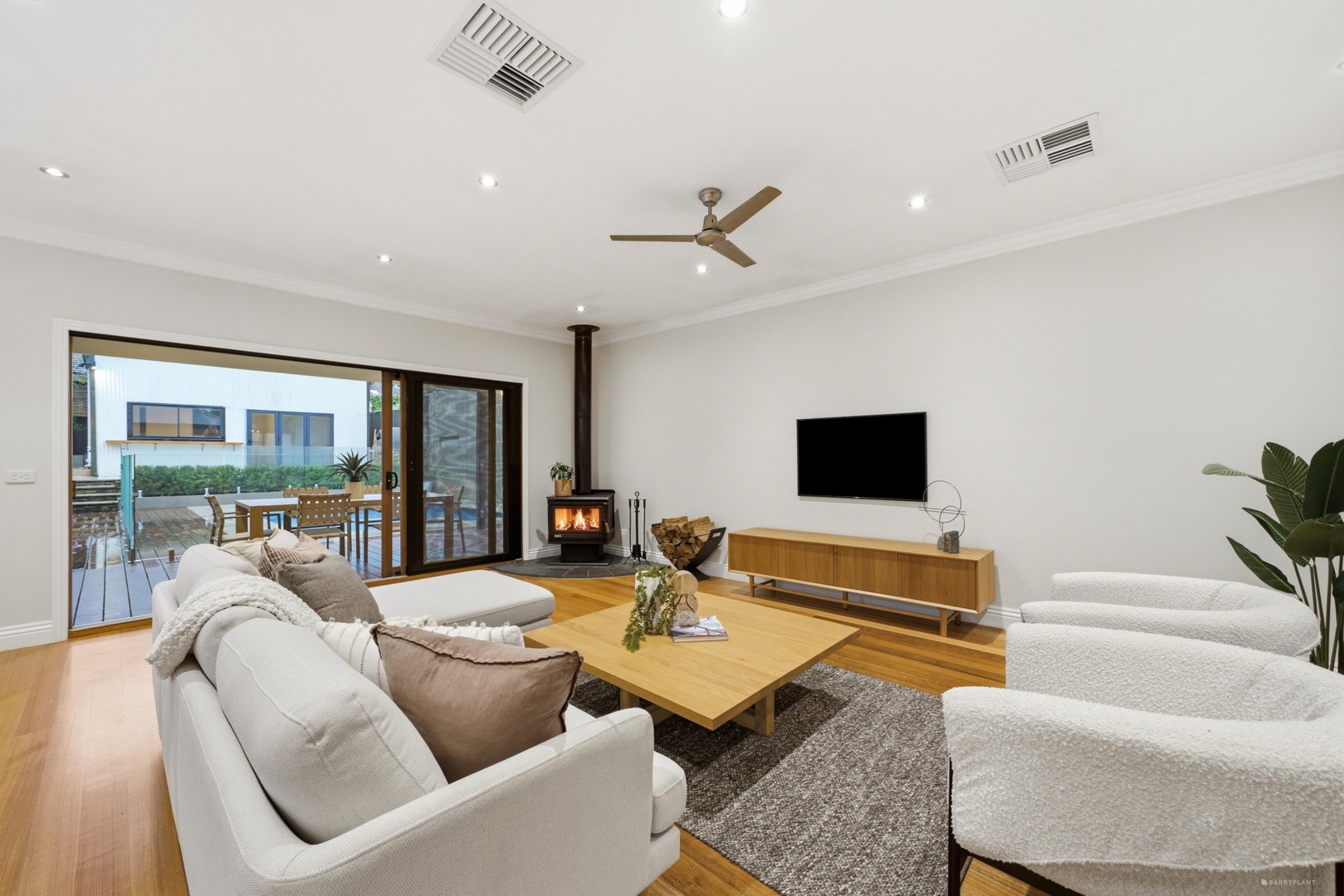 14 Alvena Crescent, Heathmont, VIC 3135 - Thumbnail 2 - 04/06/2026