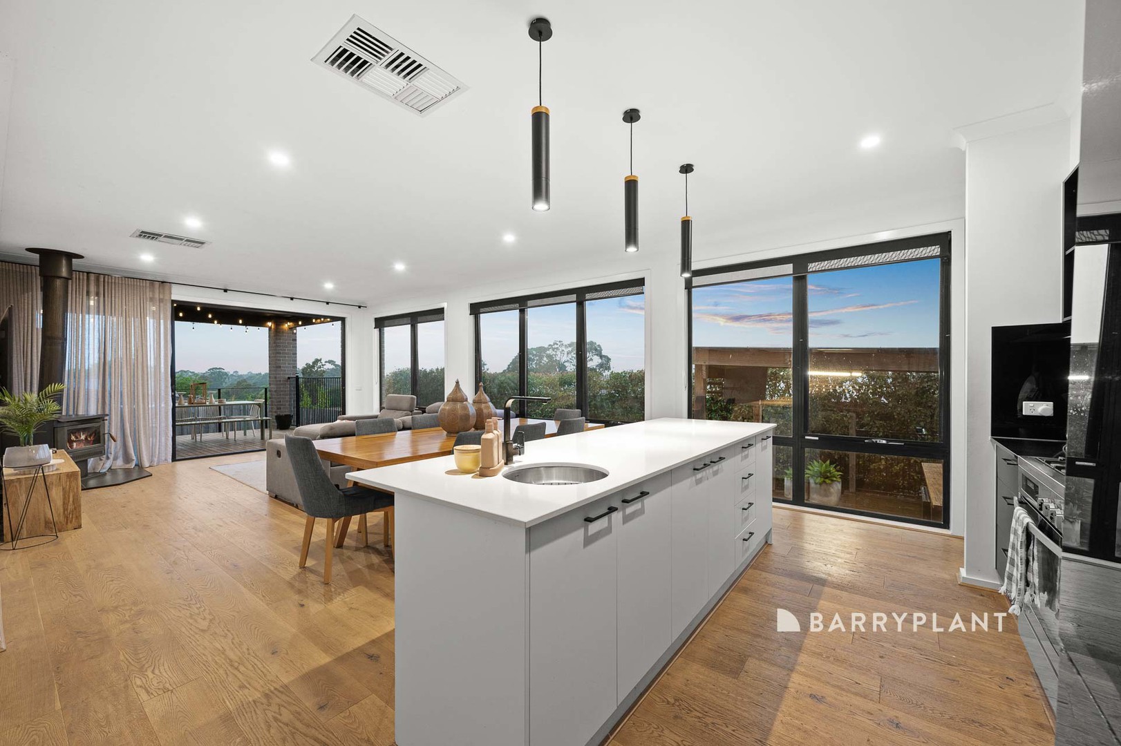 14 Anderson Street, Bunyip, VIC 3815, Bunyip - Thumbnail 3
