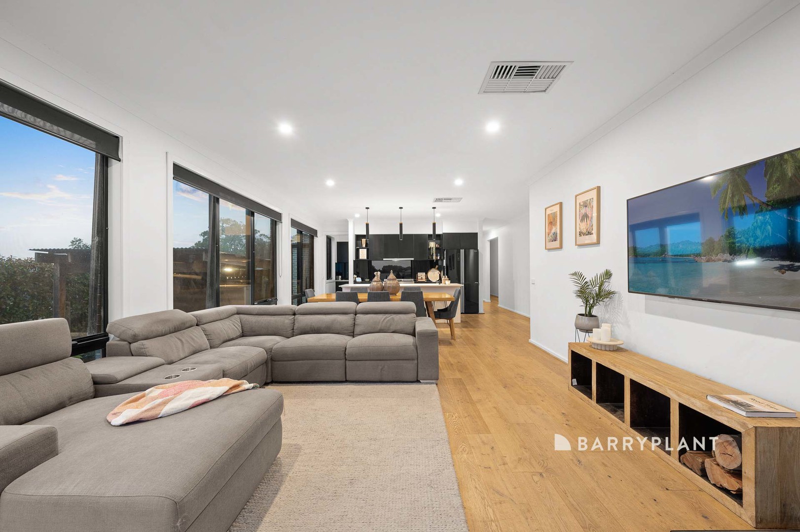 14 Anderson Street, Bunyip, VIC 3815, Bunyip - Thumbnail 6