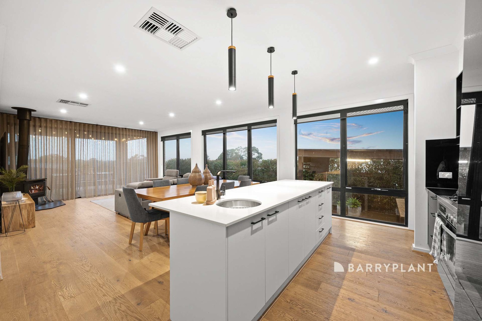14 Anderson Street, Bunyip, VIC 3815, Bunyip - Thumbnail 7