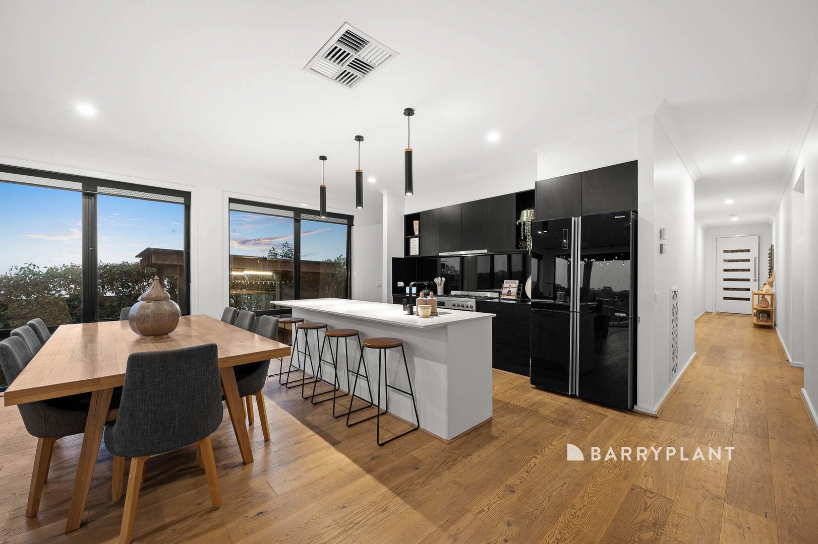 14 Anderson Street, Bunyip, VIC 3815, Bunyip - Thumbnail 8
