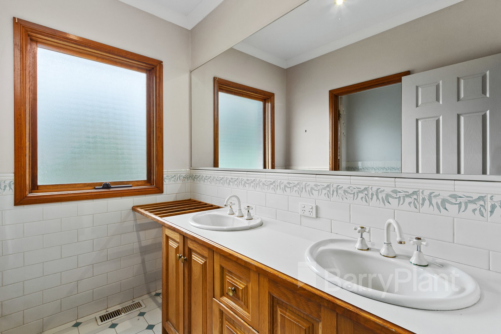 14 Anderson Street, Ferntree Gully, VIC 3156, Ferntree Gully - Thumbnail 7