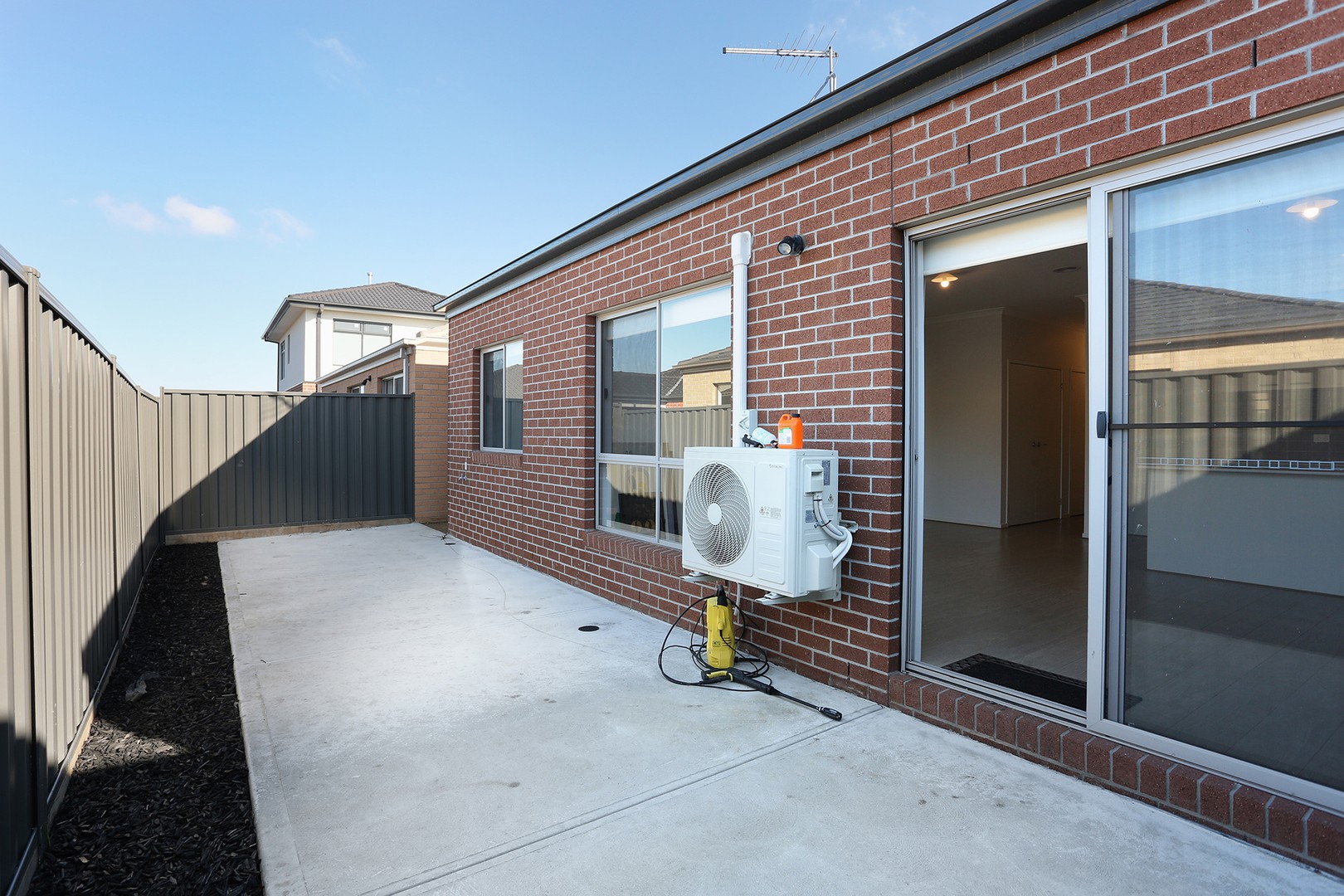 14 Angophora Crescent, Craigieburn, VIC 3064, Craigieburn - Thumbnail 6
