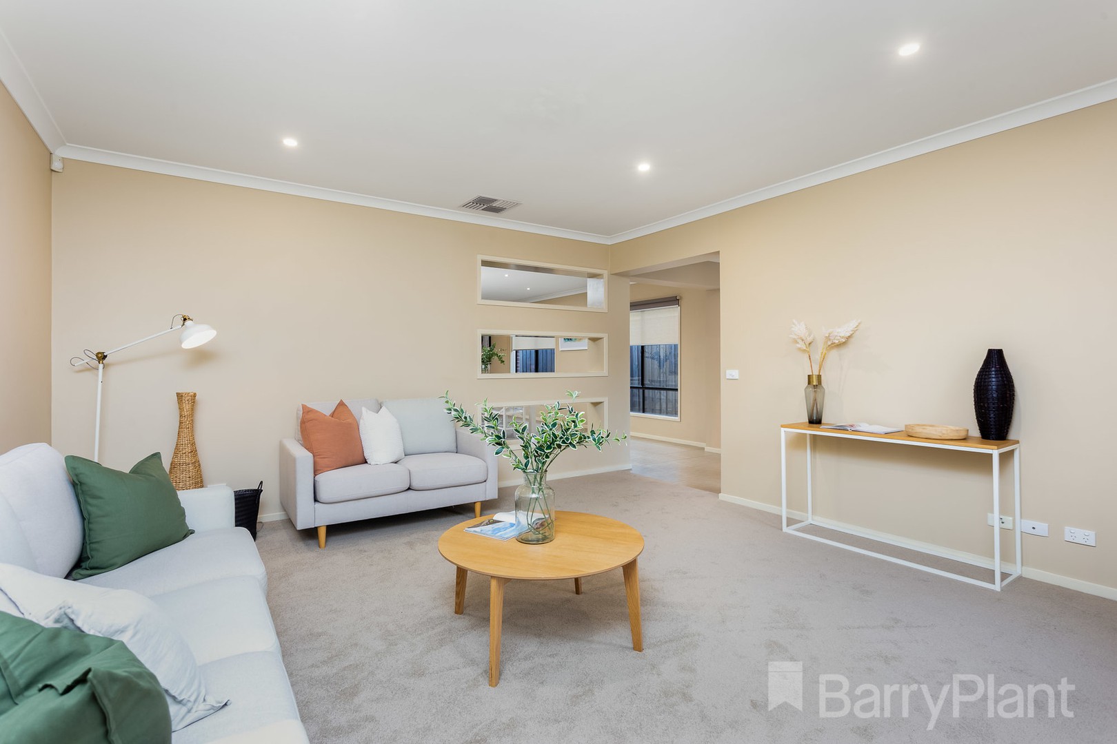 14 Arrowgrass Drive, Point Cook, VIC 3030, Point Cook - Thumbnail 4
