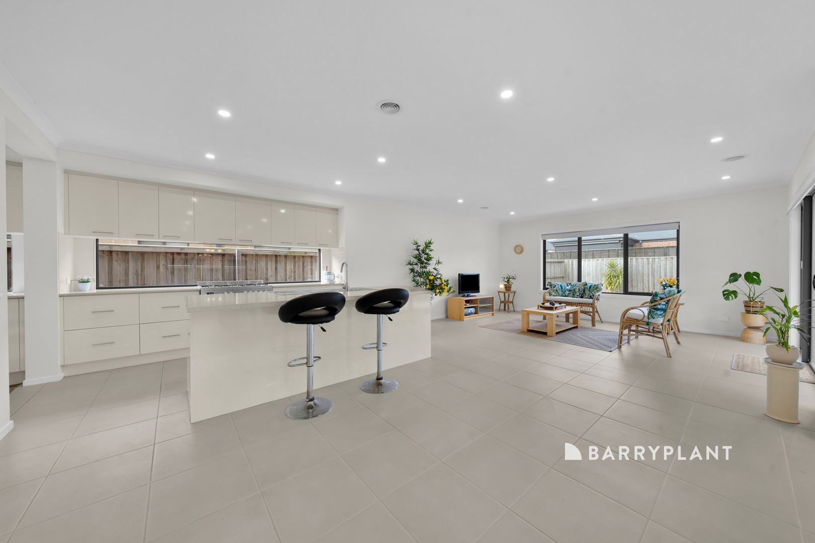 14 Artemis Drive, Cranbourne East, VIC 3977, Cranbourne East - Thumbnail 3