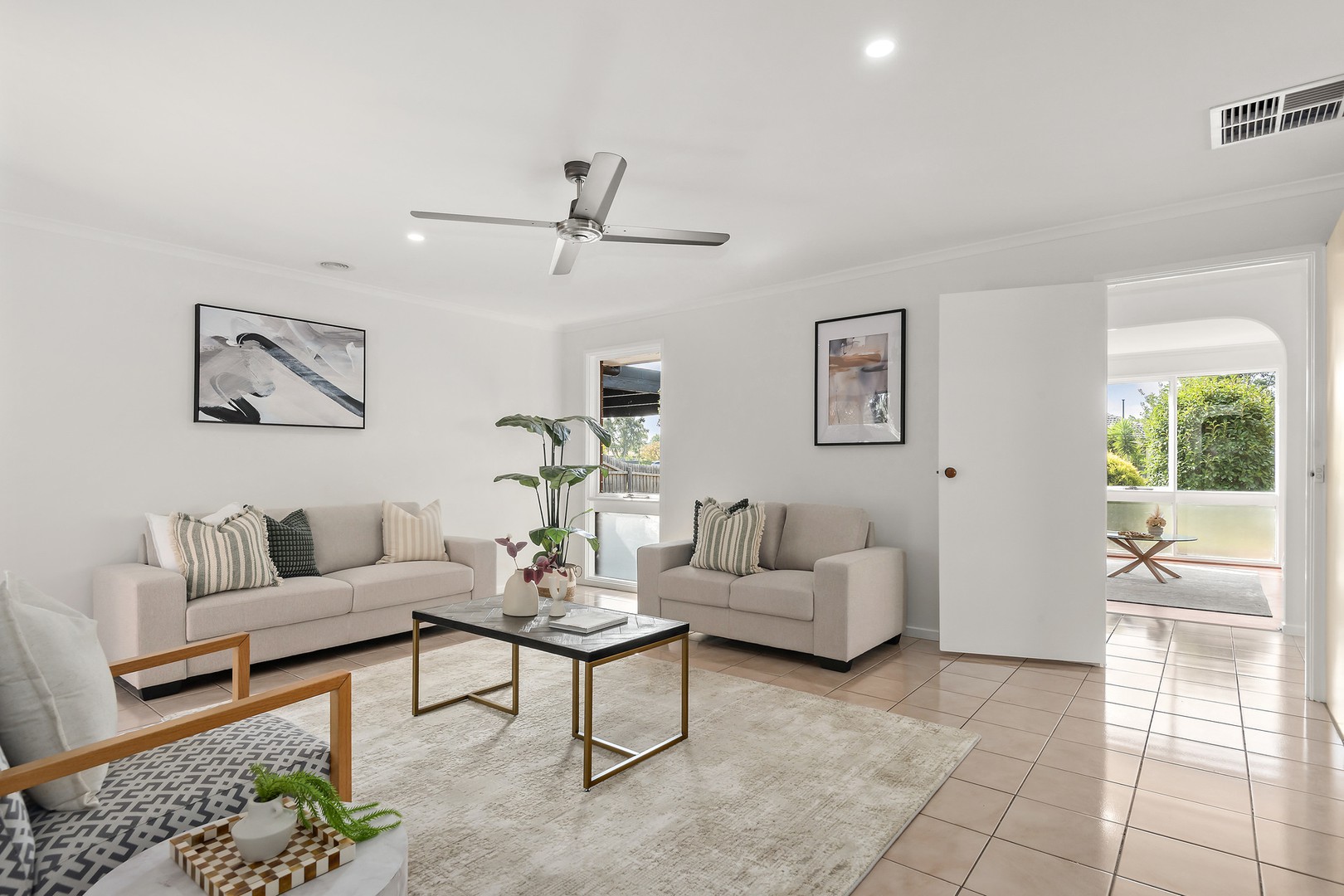 14 Ashfield Drive, Berwick, VIC 3806 - Thumbnail 2 - 14/04/2025