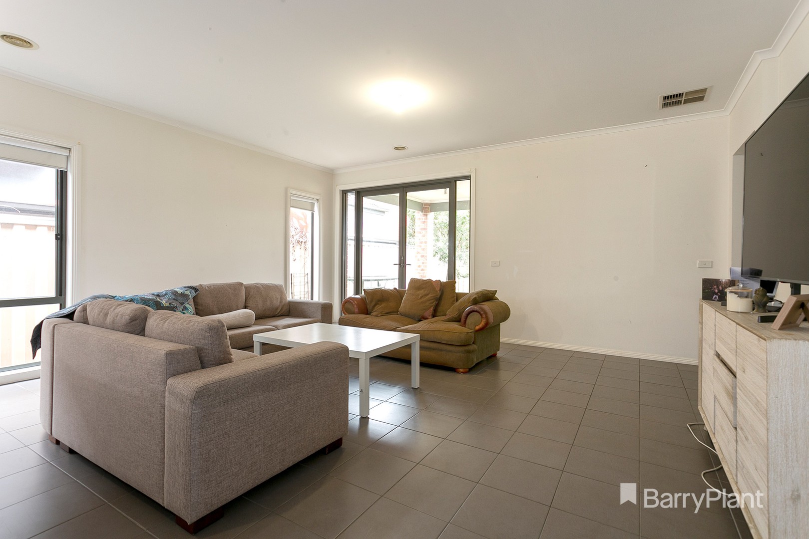 14 Ashford Drive, Pakenham, VIC 3810, Pakenham - Thumbnail 5
