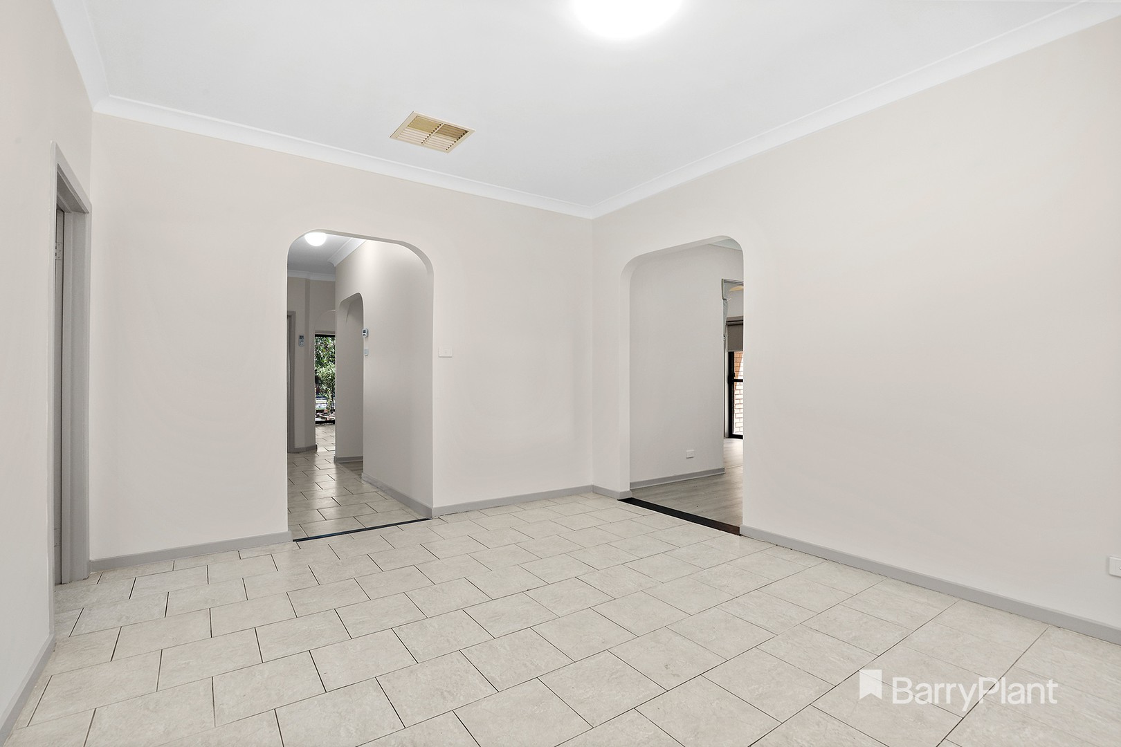 14 Augustine Terrace, Glenroy, VIC 3046 - Thumbnail 2 - 21/01/2022