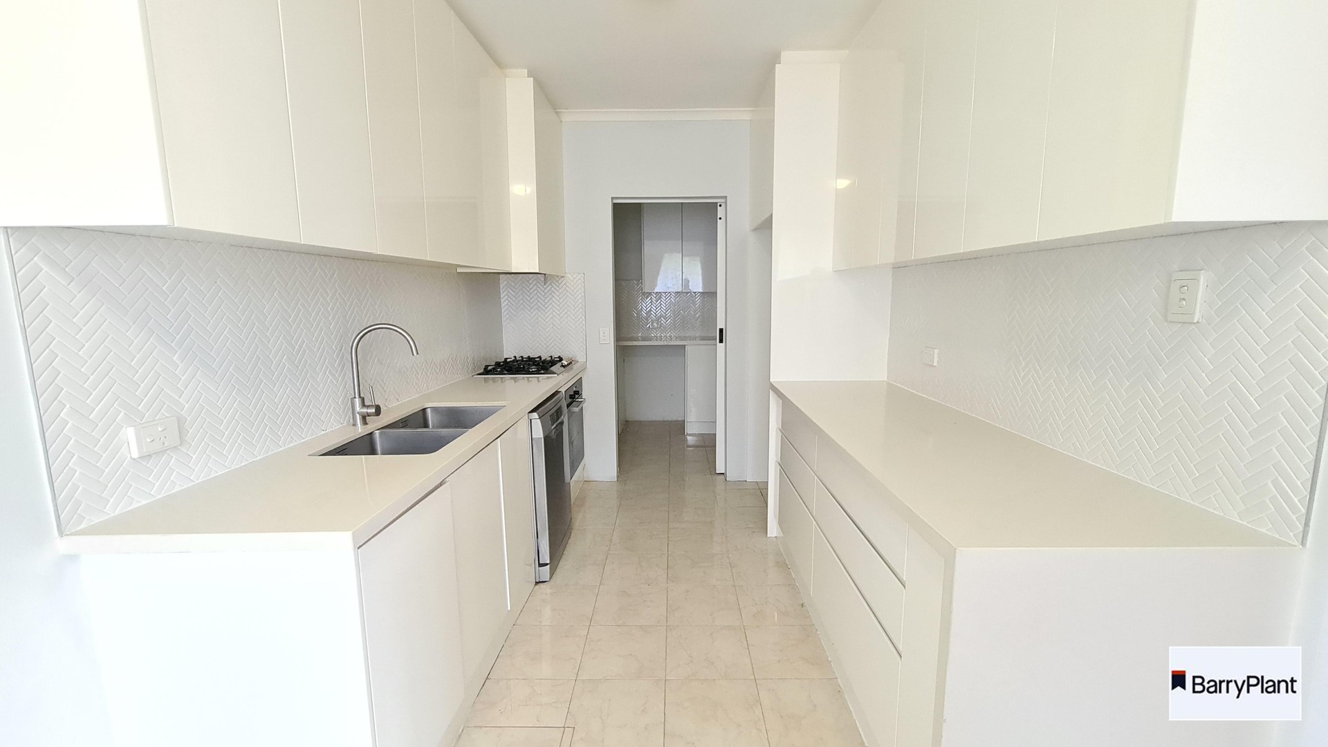 14 Barbara Avenue, Dandenong North, VIC 3175, Dandenong North - Thumbnail 2