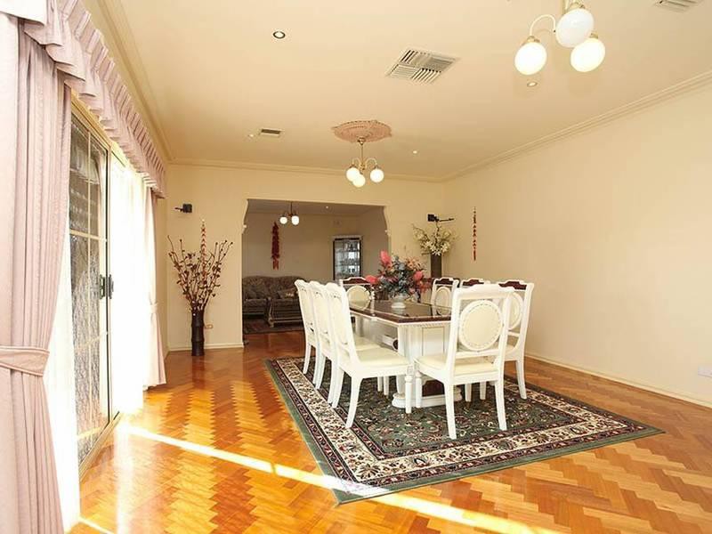 14 Barber Drive, Hoppers Crossing, VIC 3029, Hoppers Crossing - Thumbnail 2