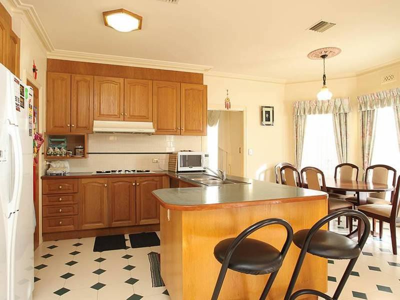 14 Barber Drive, Hoppers Crossing, VIC 3029, Hoppers Crossing - Thumbnail 3