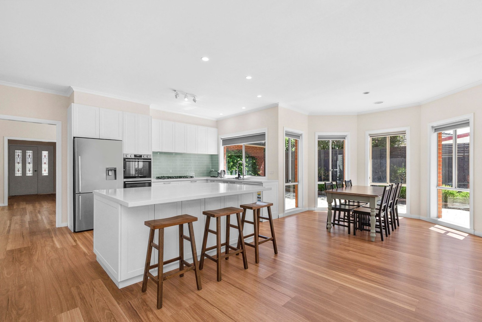 14 Beldarry Court, Mount Martha, VIC 3934, Mount Martha - Thumbnail 2