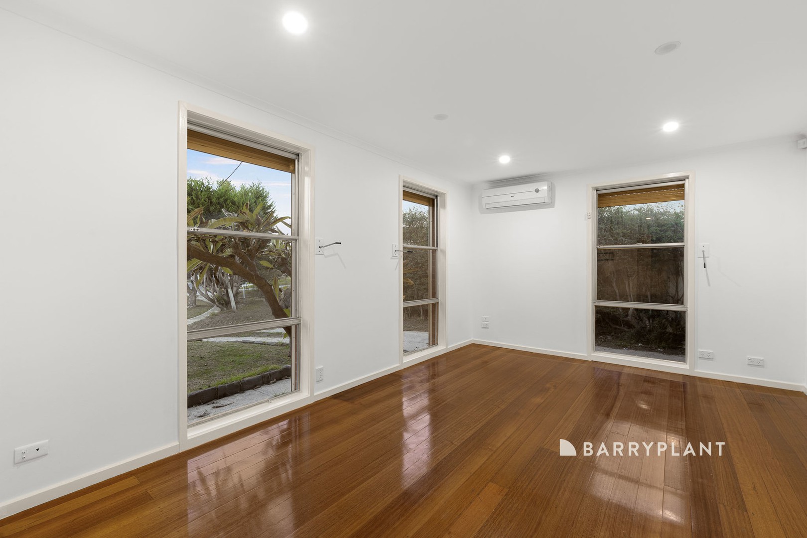 14 Bellvue Court, Hampton Park, VIC 3976, Hampton Park - Thumbnail 3