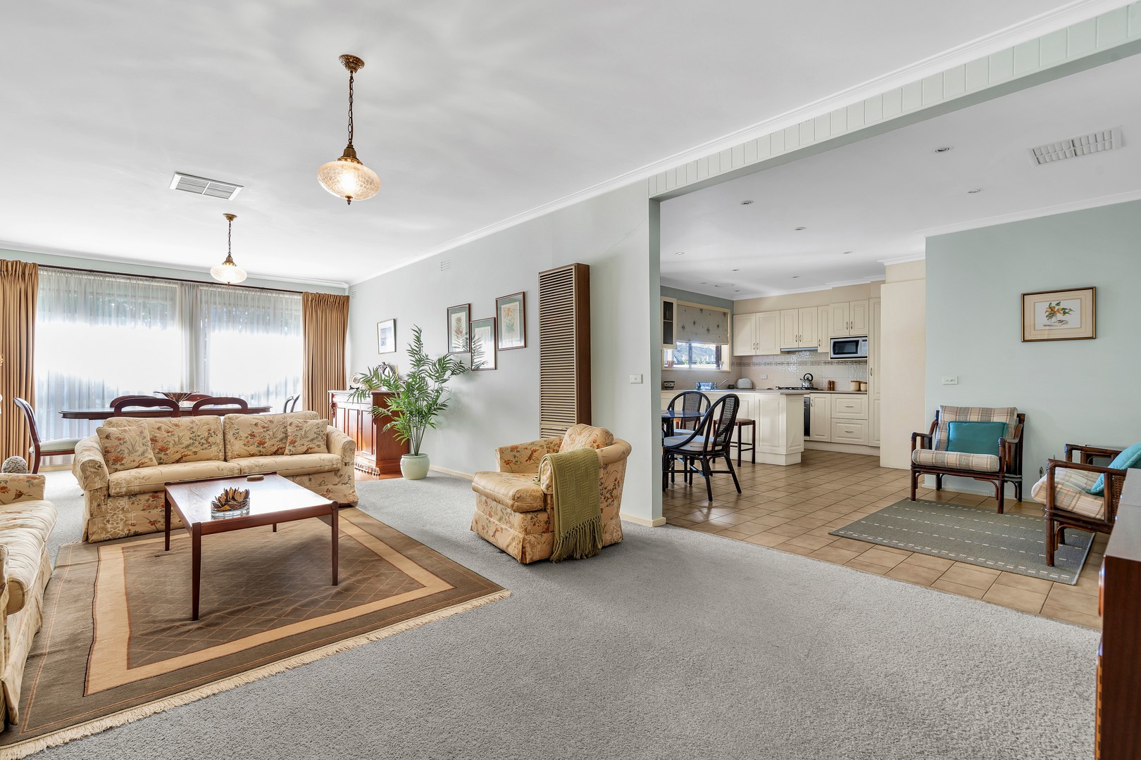 14 Bernard Court, Keilor East, VIC 3033 - Thumbnail 2 - 15/05/2025