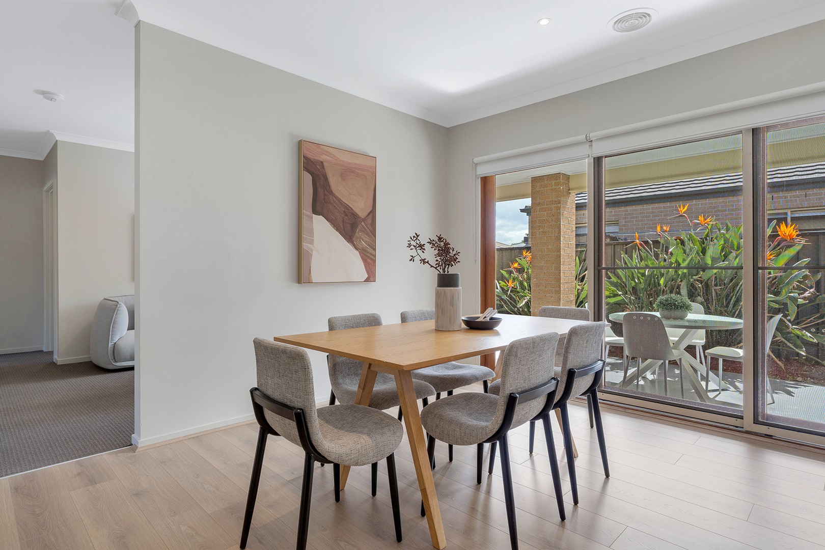 14 Birdswood Crescent, Craigieburn, VIC 3064, Craigieburn - Thumbnail 3