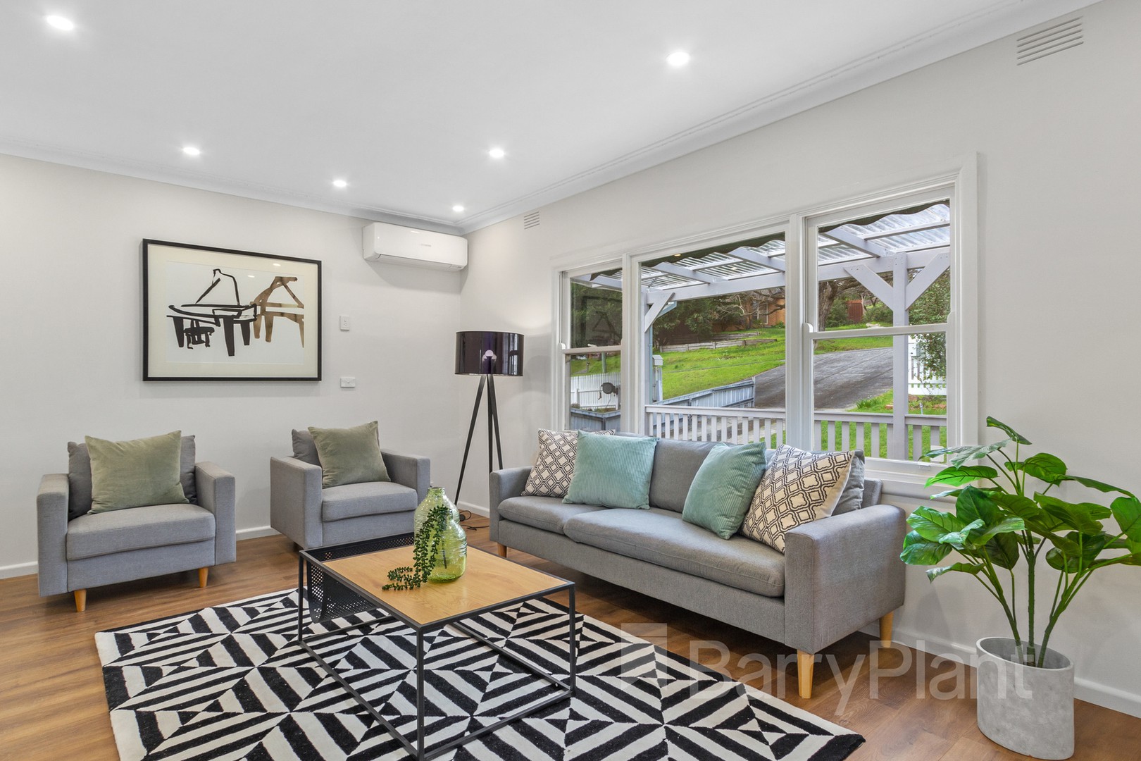 14 Blackwood Park Road, Ferntree Gully, VIC 3156, Ferntree Gully - Thumbnail 2