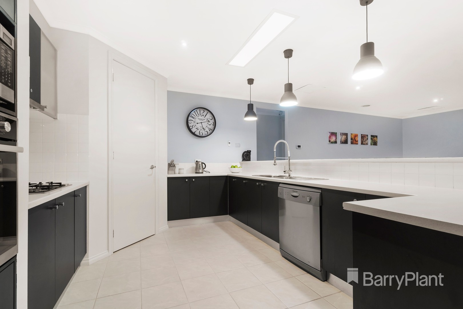 14 Bloomfield Drive, South Morang, VIC 3752, South Morang - Thumbnail 3