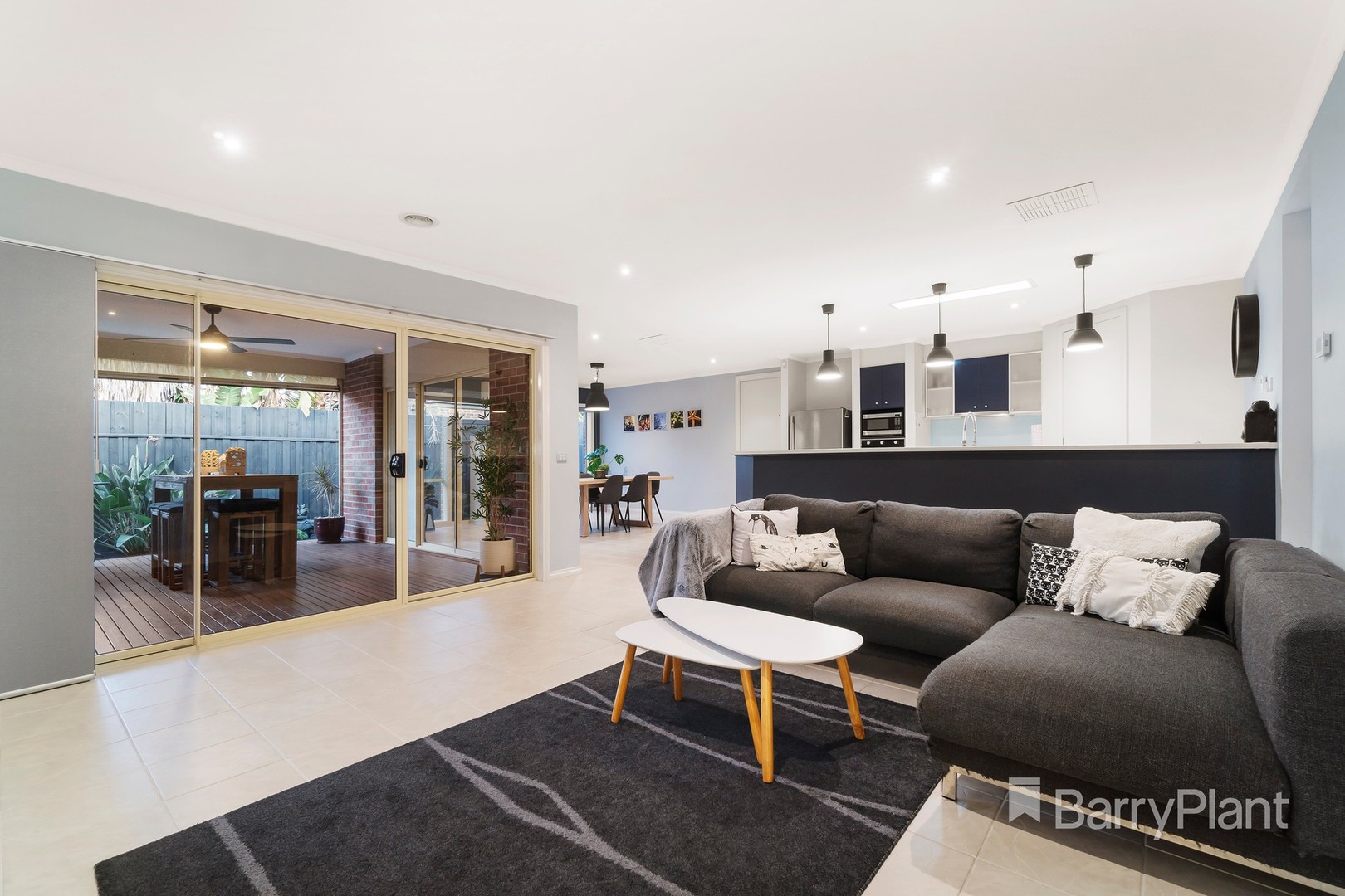 14 Bloomfield Drive, South Morang, VIC 3752, South Morang - Thumbnail 5
