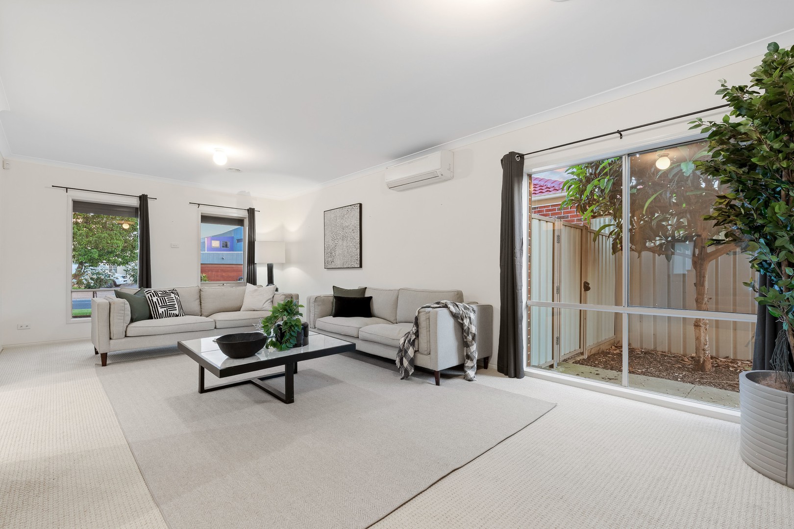14 Bloomsbury Drive, Taylors Hill, VIC 3037, Taylors Hill - Thumbnail 2