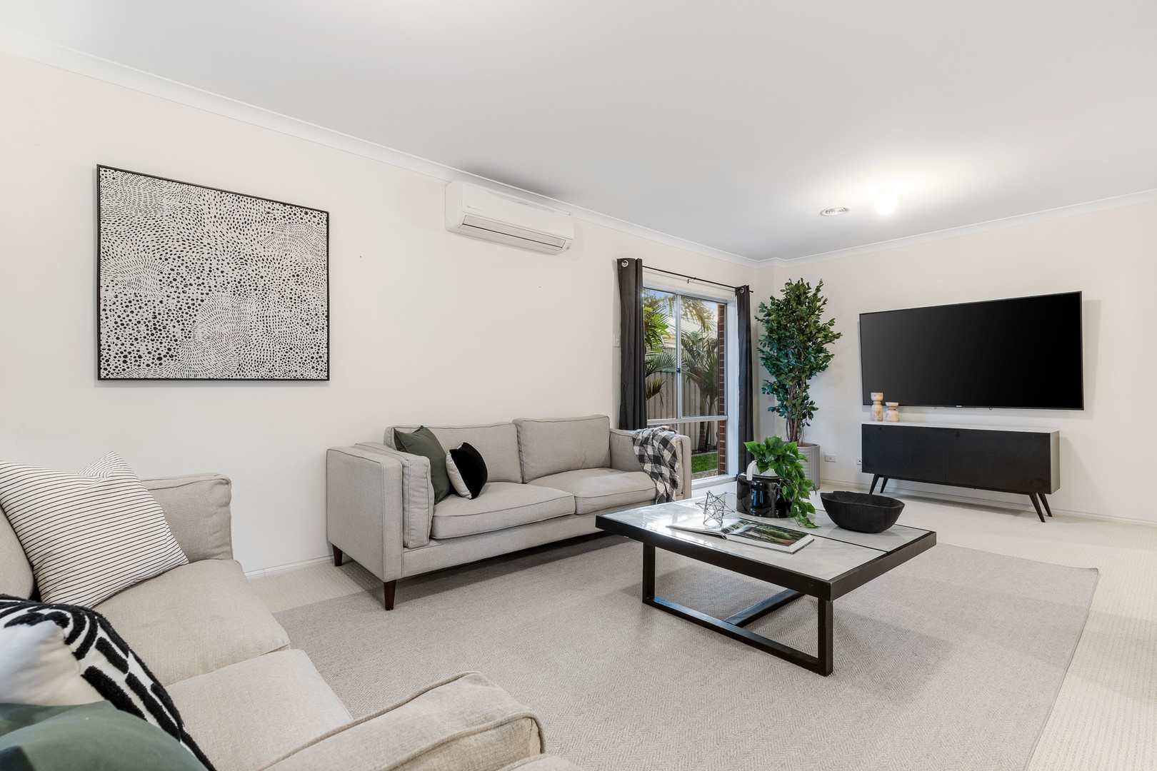 14 Bloomsbury Drive, Taylors Hill, VIC 3037, Taylors Hill - Thumbnail 3