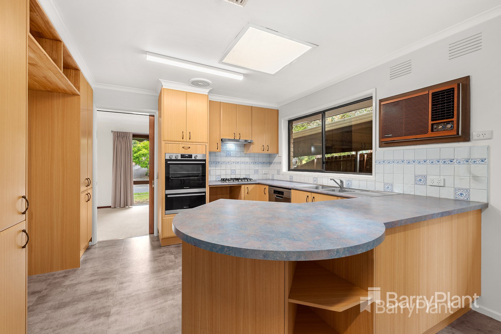 14 Blue Gum  Court, Greensborough, VIC 3088 - Thumbnail 2 - 24/11/2022