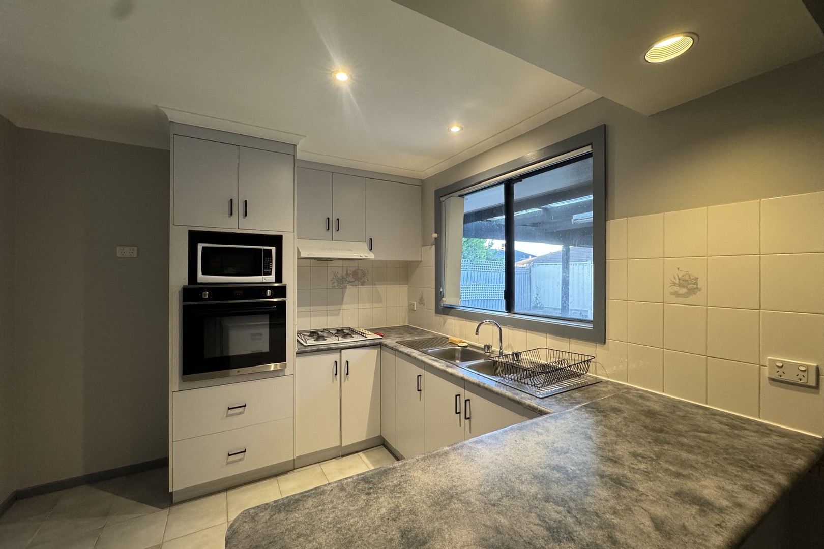 14 Bluestone Walk, Delahey, VIC 3037 - Thumbnail 2 - 26/05/2025